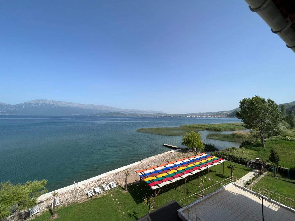 Hotel Victoria Pogradec Exterior photo