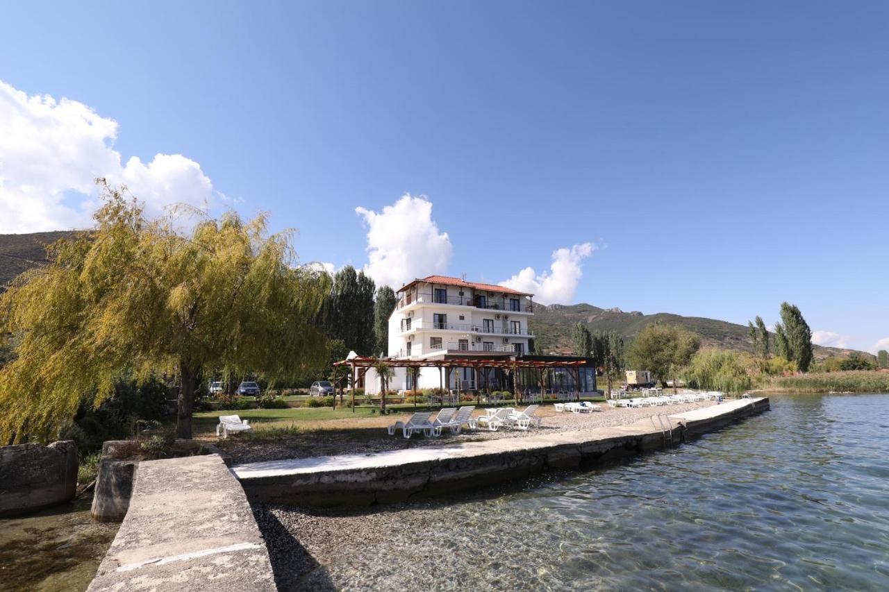 Hotel Victoria Pogradec Exterior photo