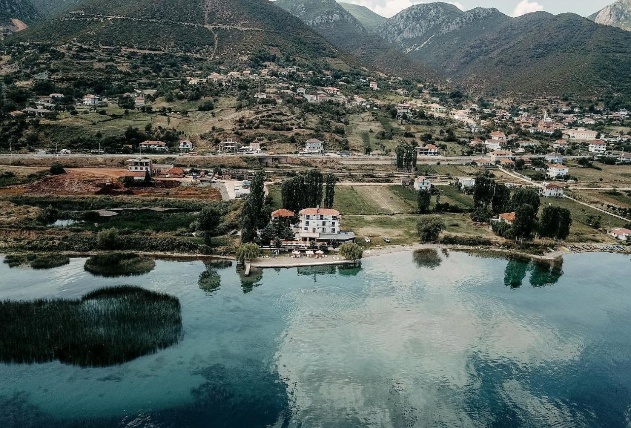 Hotel Victoria Pogradec Exterior photo